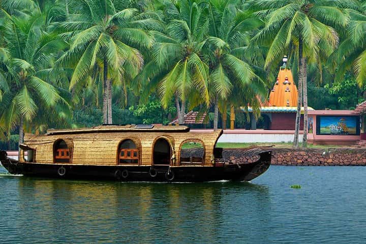 HEART OF KERALA (4N/5D)