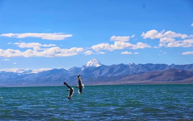 Kailash Mansarovar Yatra : Ex Lucknow by Helicopter 5N/6D · photo 3