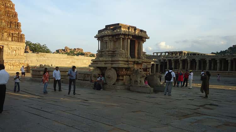 Towards Hampi • a journey through Karnataka