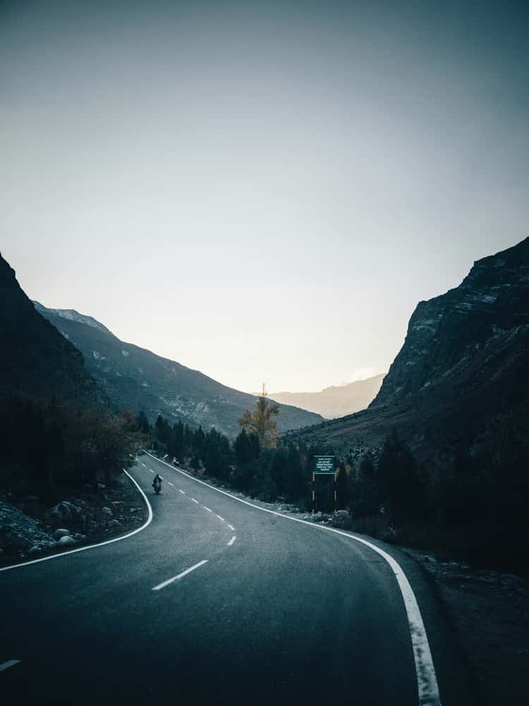 Towards Lahaul • a suggested Jispa pause