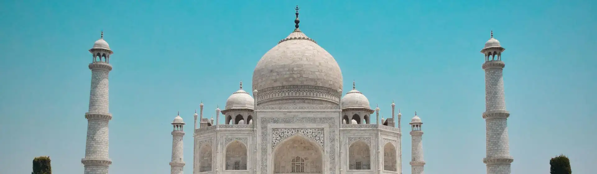 Northern India Odyssey: From Majestic Monuments to Himalayan Heights